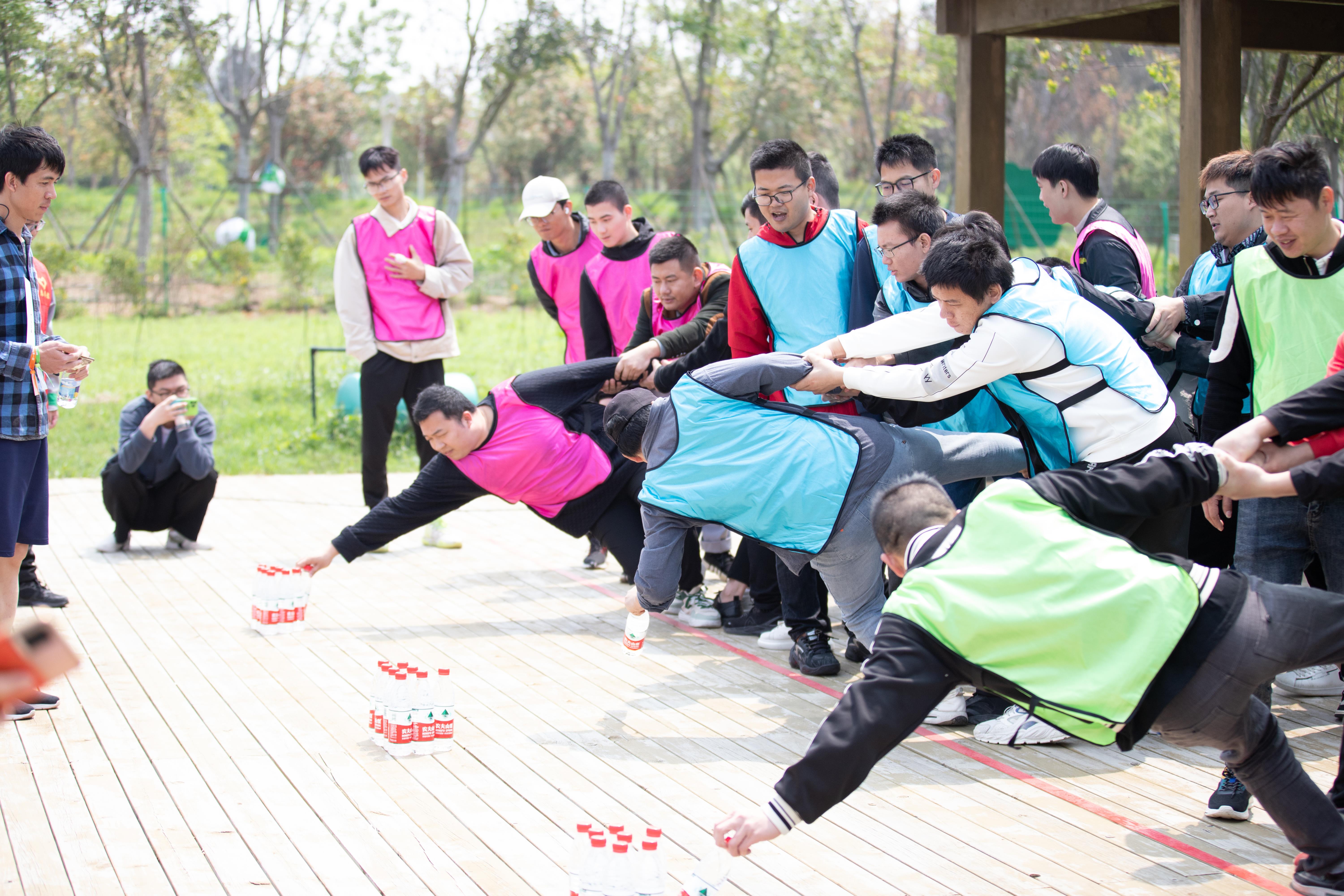 hahabet�ǳ��󺣹ٷ���վ-�����������ͷ