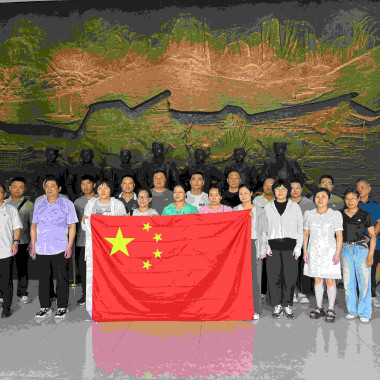 “红色足迹 追忆初心”——尊龙凯时电气联合共建党总支开展主题党建活动